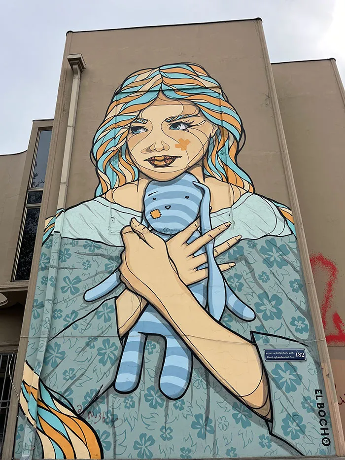 I Explored Tbilisi’s Streets And Found One Incredible Artwork After Another (36 Pics)