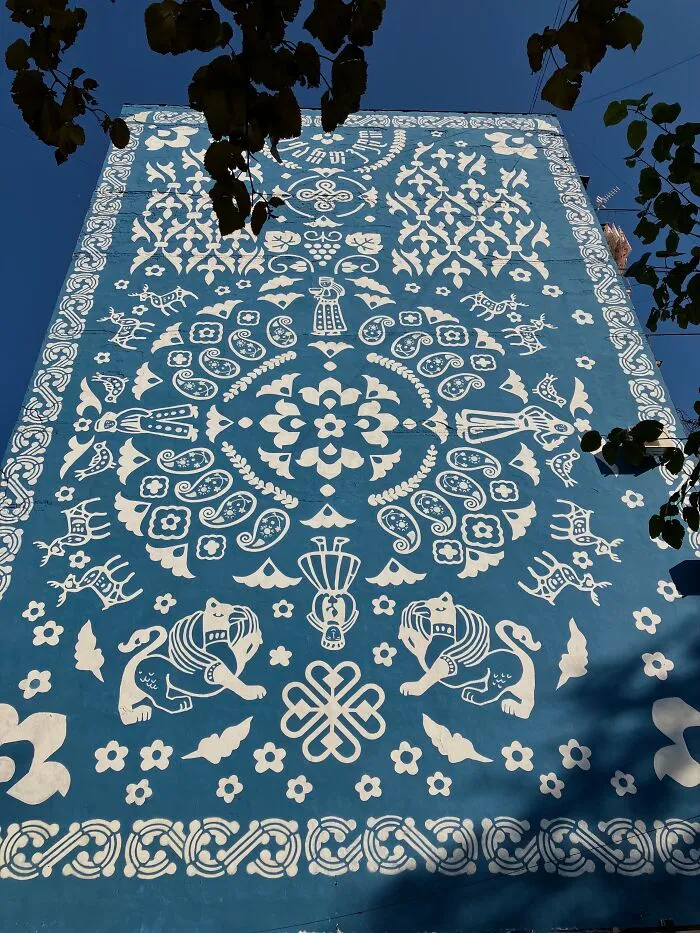 I Explored Tbilisi’s Streets And Found One Incredible Artwork After Another (36 Pics)