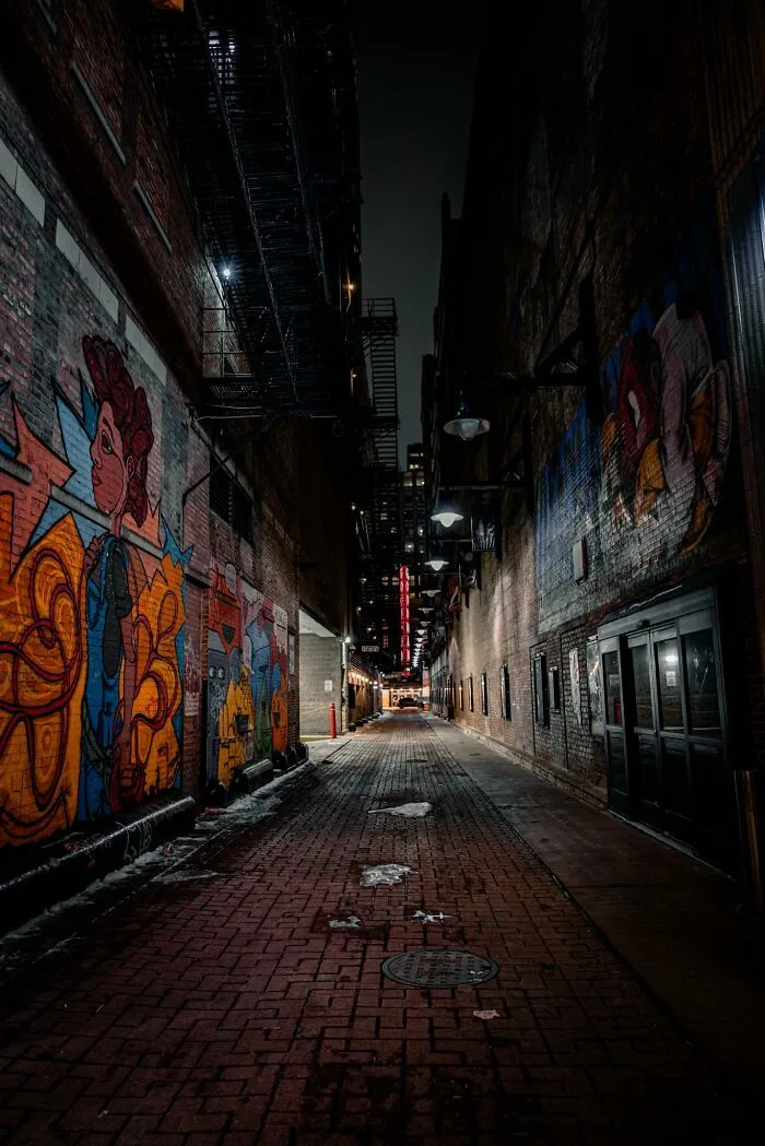 This FB Page Is Dedicated To Liminal Photography, And Here Are 79 Of The Most Eerie Photos