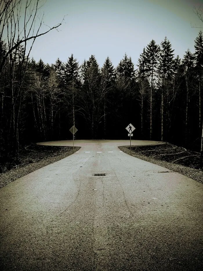 This FB Page Is Dedicated To Liminal Photography, And Here Are 79 Of The Most Eerie Photos