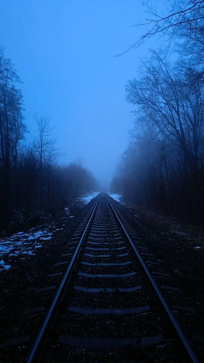 This FB Page Is Dedicated To Liminal Photography, And Here Are 79 Of The Most Eerie Photos