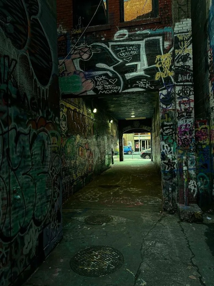 This FB Page Is Dedicated To Liminal Photography, And Here Are 79 Of The Most Eerie Photos