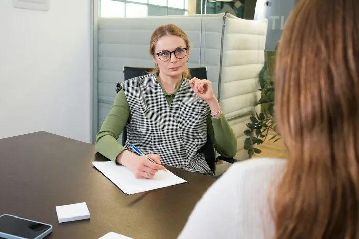 40 Workplace Experiences That Made Employees Walk Away