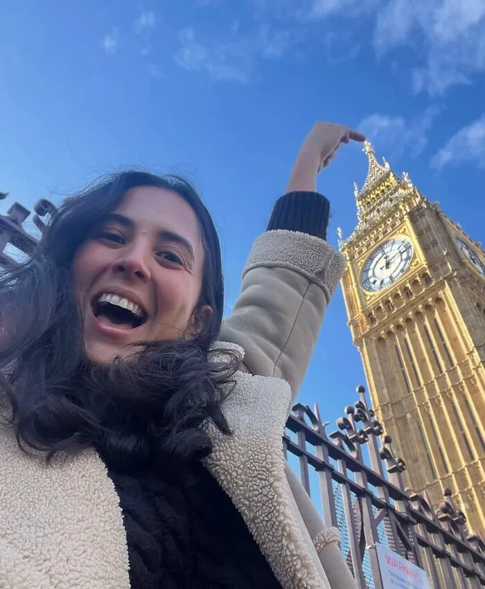 44 Hilariously Spot-On Selfies That Might Send Facebook Moms Into A Rage