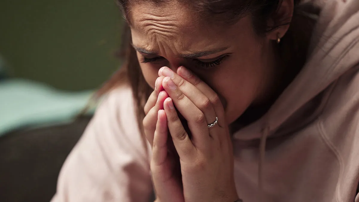 Teen Tells Sis How Her 21YO BF Confessed His Love For Her, Shocked As Sis Doesn't Believe Her 