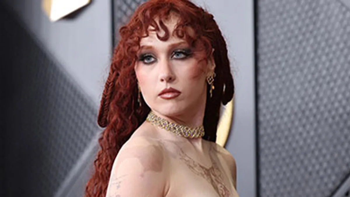 Body Language Expert Analyzes Chappell Roan’s Grammys 2026 Appearance After Bold Look Got Slammed
