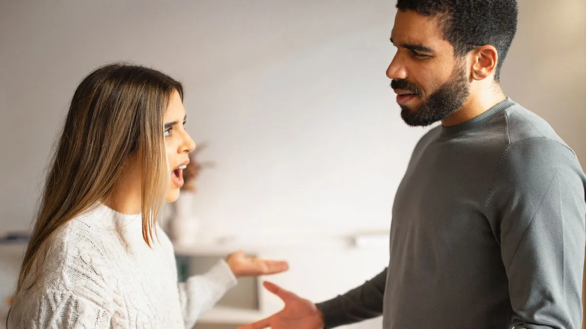 “I Make About 4x Her Salary”: Pregnant Bride Thinks Prenup Is Unfair, Guy Halts The Wedding