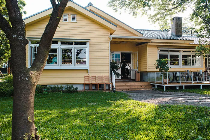 45 Times Neighbors Did Something So Strange It Had To Be Shared