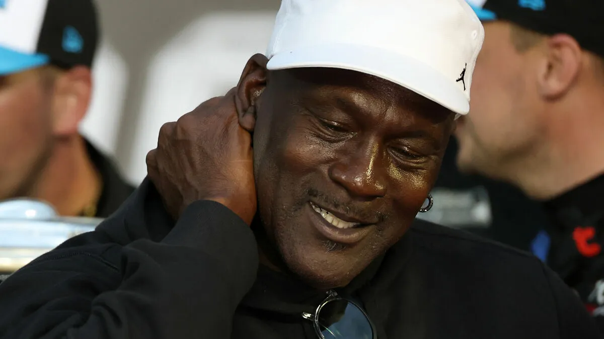 “Father Of The Year”: Dad Of 6YO Speaks Out On Michael Jordan’s Controversial Actions With Son