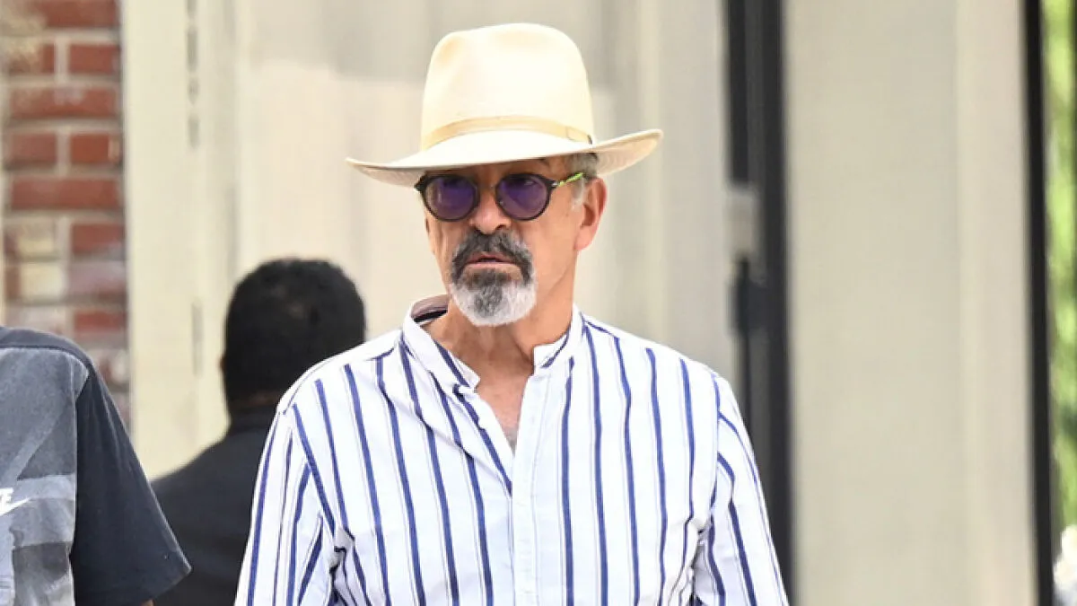 Jeffrey Epstein Called His Brother A Day Before His Arrest, And The Latter Has Now Revealed Why