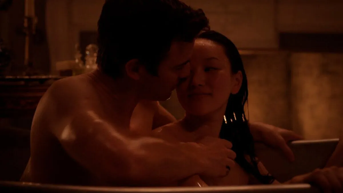 Bridgerton Star Breaks Silence After Steamy Bathtub Scene With Co-Actor Ends Horribly