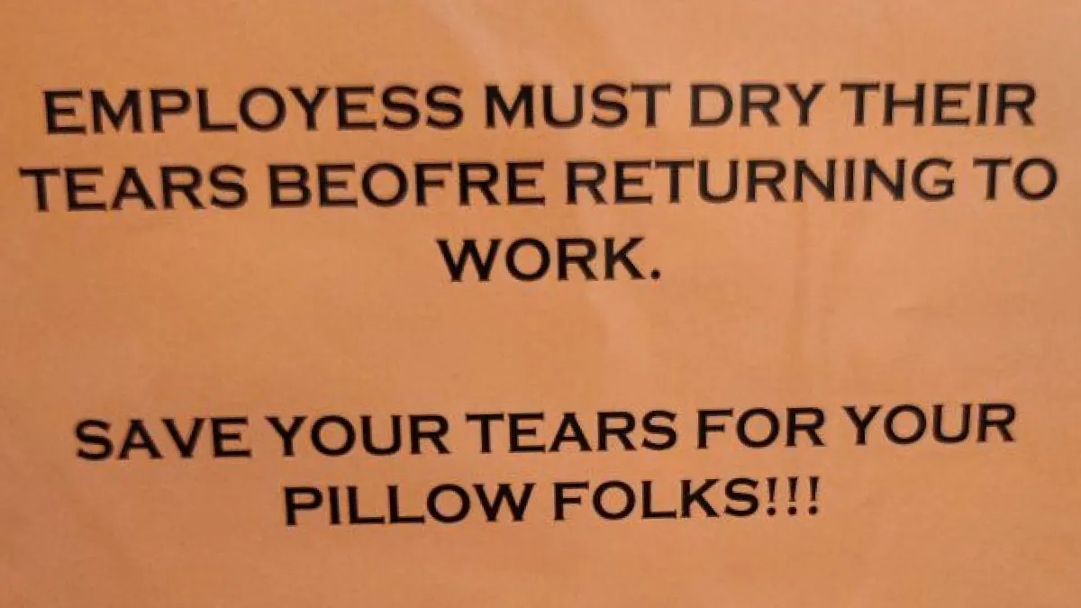45 Workplace Signs That Made Employees Do A Double Take
