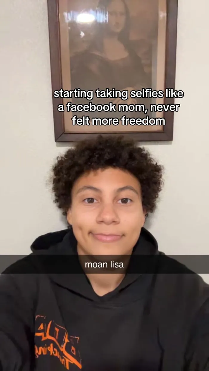 44 Hilariously Spot-On Selfies That Might Send Facebook Moms Into A Rage