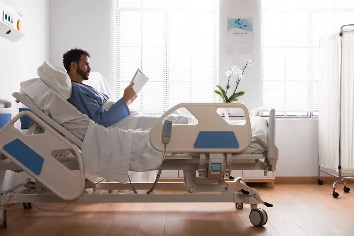 57 Hilarious Things People Said Under Anesthesia That Had Doctors Holding Back Laughter