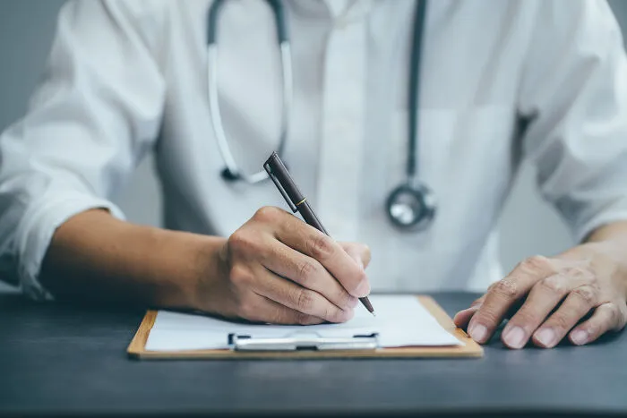 People Share 31 Of The Funniest Physicians' Notes That They Have Ever Seen