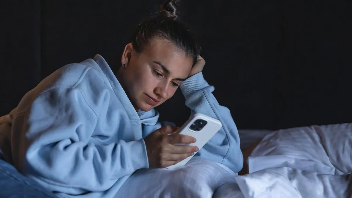 Guy Gets A Taste Of His Medicine After Having To Wait In Snow At 1AM All Because He Ghosted Lady 