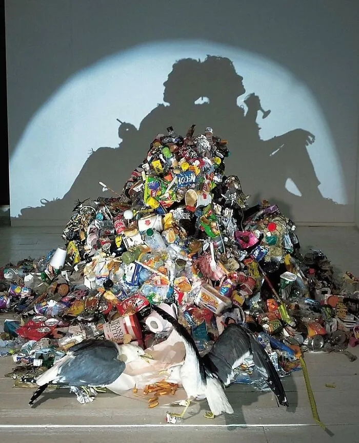 30 Photos That Seem Like A Glitch In The Universe But Some Are Actually Brilliantly Staged