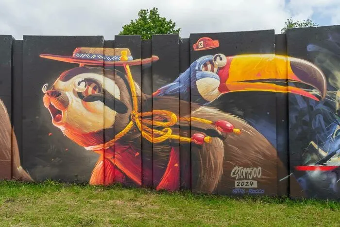 60 Striking Street Art Photos That Might Redefine What You Think Graffiti Can Be