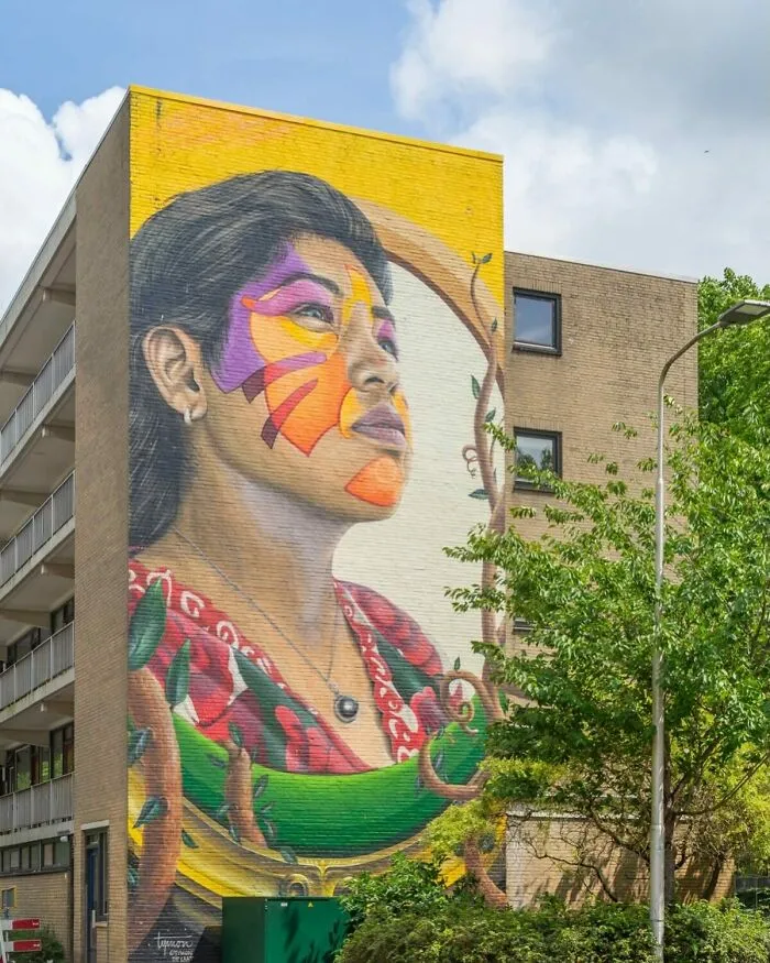 60 Striking Street Art Photos That Might Redefine What You Think Graffiti Can Be
