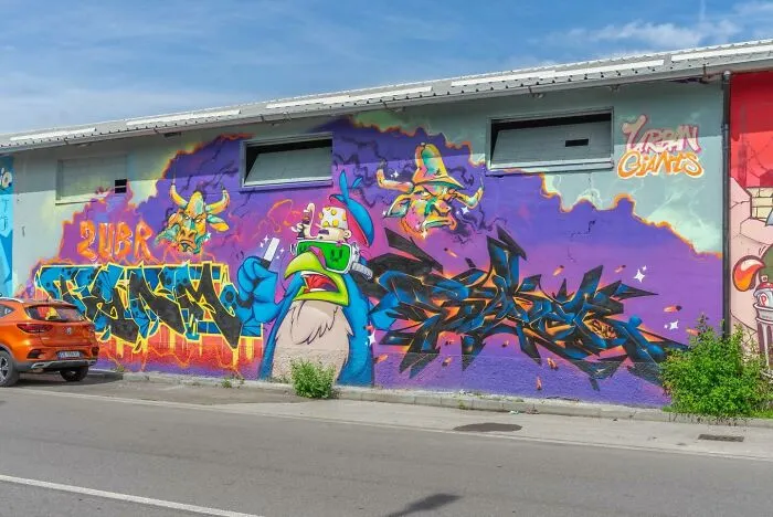 60 Striking Street Art Photos That Might Redefine What You Think Graffiti Can Be