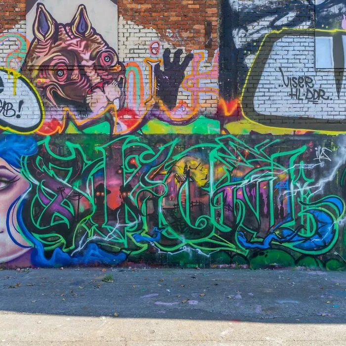 60 Striking Street Art Photos That Might Redefine What You Think Graffiti Can Be