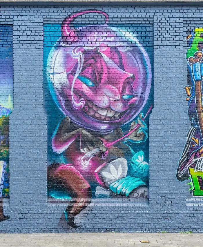 60 Striking Street Art Photos That Might Redefine What You Think Graffiti Can Be