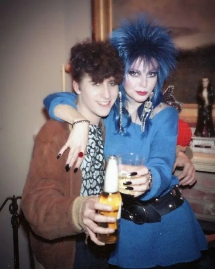 49 Hairstyles People Swear Were Cool In The 80s But Look Hilarious Now