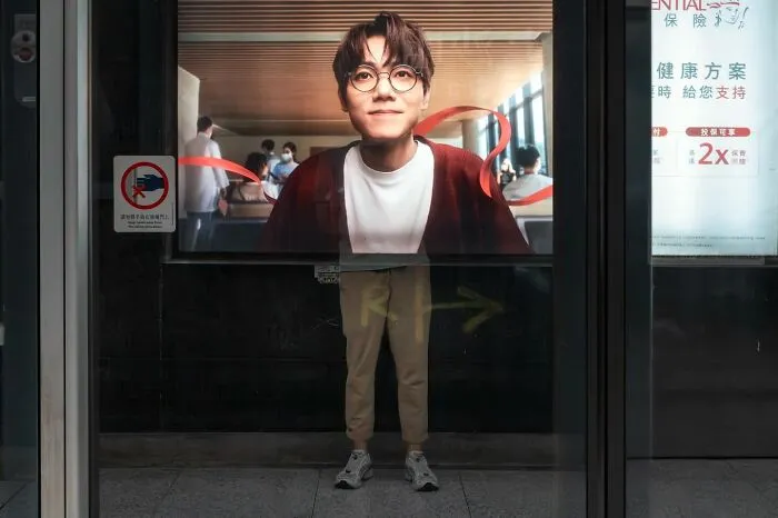 30 New And Unbelievable Street Coincidences Caught On Camera By Edas Wong