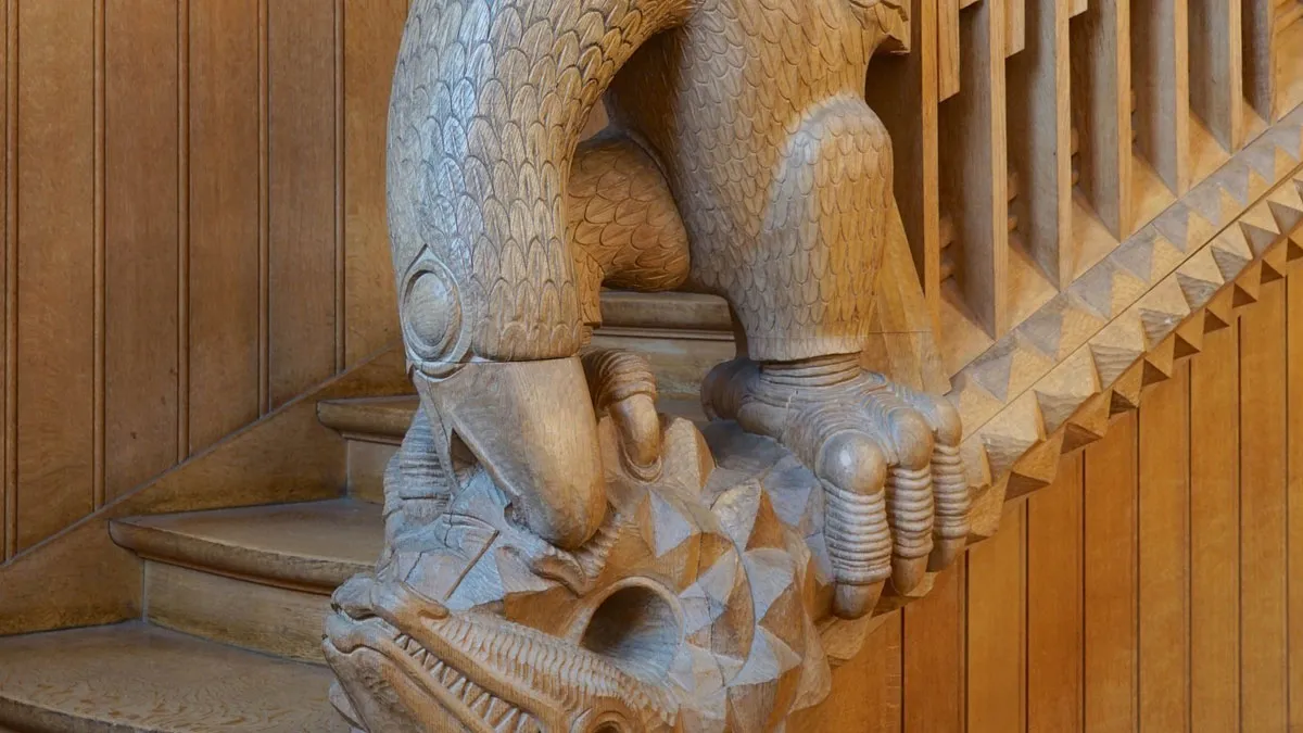 “20,000 Books”: 80 Interior Designs So Striking They Don’t Feel Real