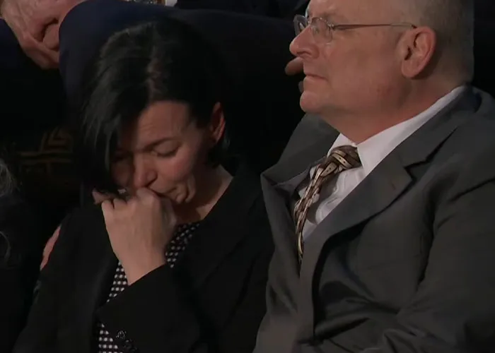 Ukrainian Refugee Iryna Zarutska’s Mom Breaks Down In Tears As Trump Rebukes Democrats