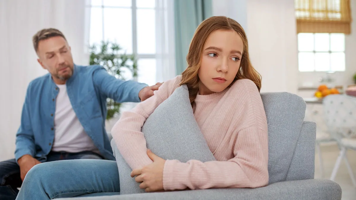 Toxic Stepmom Kicks Stepdaughter Out, Only To Be Kicked Out Herself By The Real Homeowner