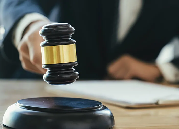 “Don't Be Dumb”: 57 Divorce Lawyers Share The Messiest Cases Of Their Careers