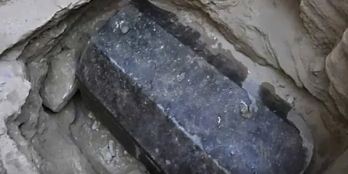 "The First Leper": 25 Times Archaeologists Dug Up Something Straight Out Of A Nightmare