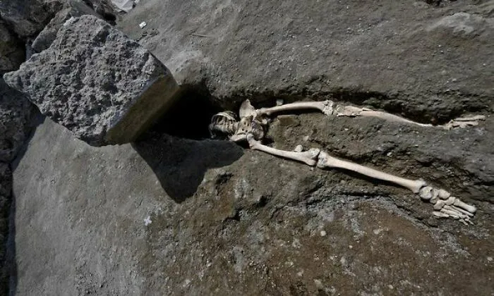 "The First Leper": 25 Times Archaeologists Dug Up Something Straight Out Of A Nightmare