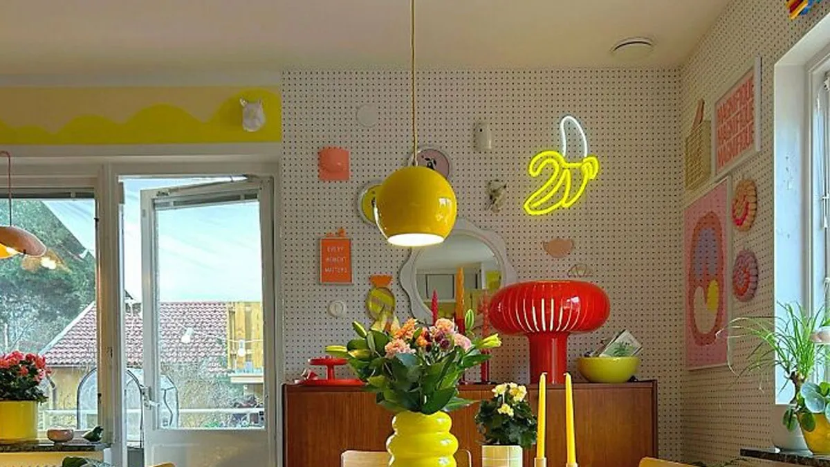 50 Beautiful Examples Of Maximalism Done Right (New Pics)