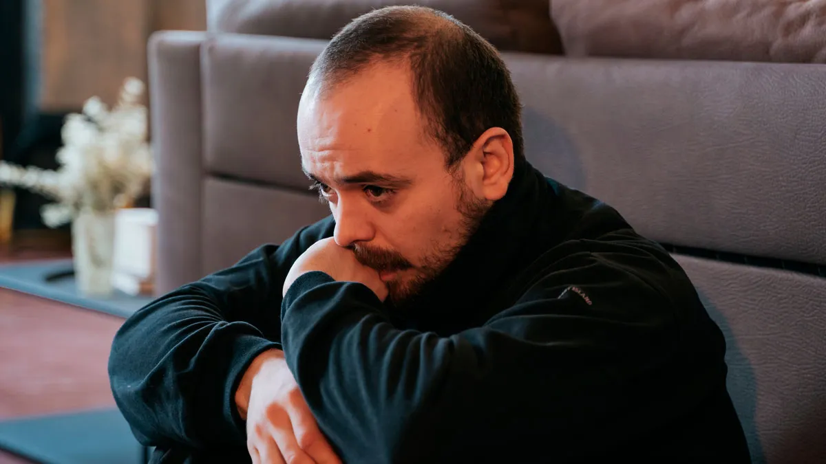 Woman Suddenly Wants To Reconcile With Son She Kicked Out 32 Years Ago, He Figures Out Why