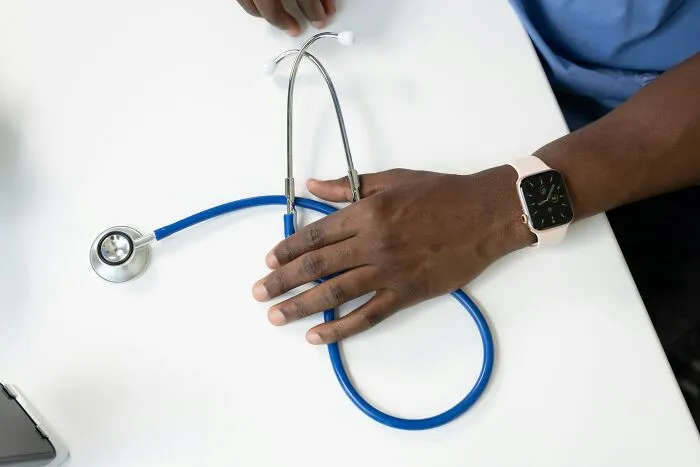 21 Médicos comparten historias sobre sus pacientes antivacunas