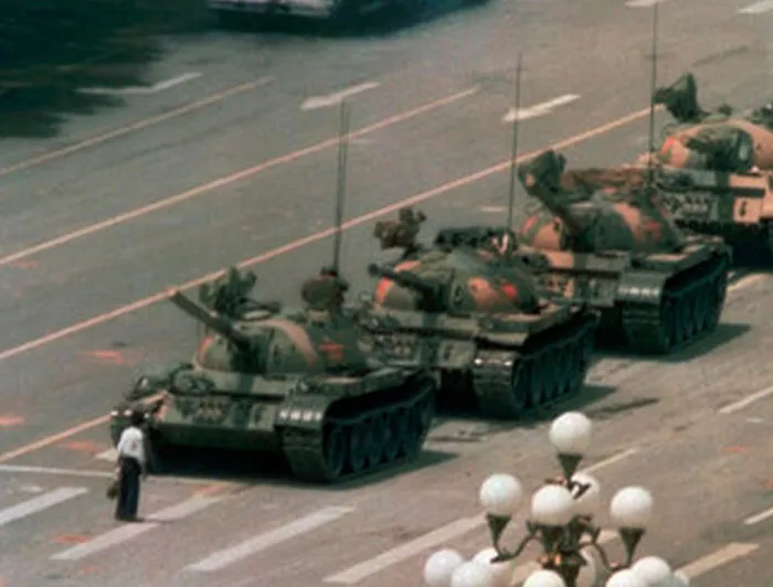 29 People Share Notorious Photos That Changed The Future Of Their Country