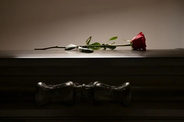 40 Workplace Experiences That Made Employees Walk Away