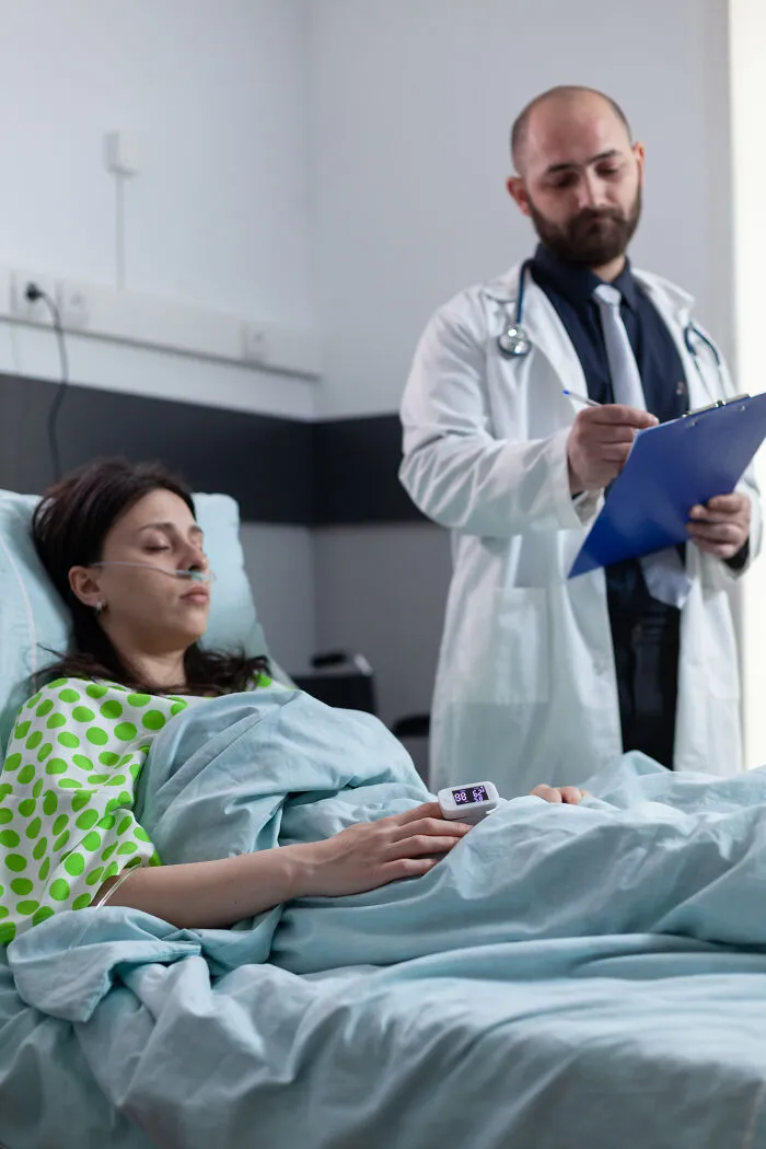 “The Very Worst Horrors”: 68 People Who Have Been In A Coma Reveal What It Was Really Like  