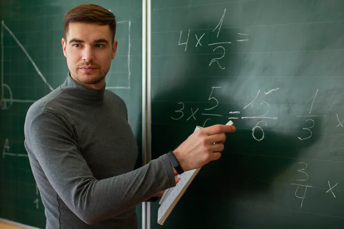 "Oh God, This Person's An Idiot": 80 Moments When People Realized A Person Was Dumb