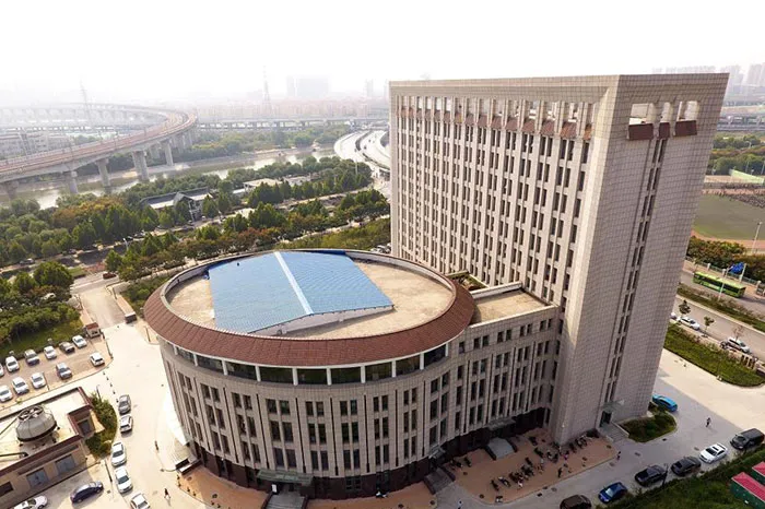 La Universidad de Recursos Hídricos y Energía Eléctrica del Norte de China los supera