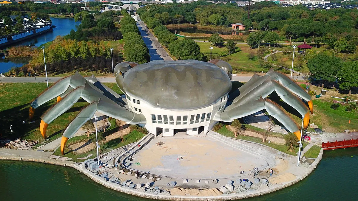 "¿Cuál es el edificio más feo de tu país?": 40 respuestas