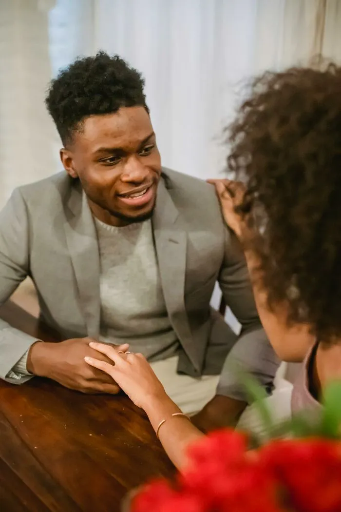 Man Asks Why Women Take Or Refuse To Take Their Husband’s Last Name And Gets 34 Responses