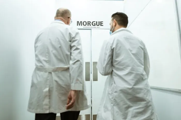 69 Bizarre, Creepy, And Terrifying Incidents From The World Of Overnight Jobs