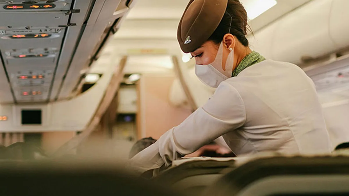 "Am I Engaged?": Woman Left Stunned After Stranger Reminds Flight Attendant About Her Water