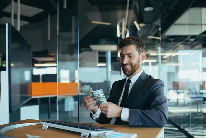 38 Lawyers Who Thought They Had A Winning Case, Until Their Client Finally Told The Truth