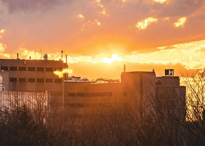 "I Can't Explain This": 49 Terrifying Real-Life Experiences These Nurses Lived Through