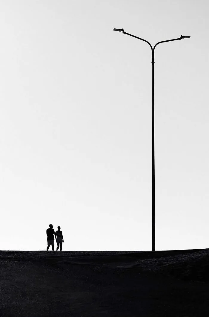 This Photographer Makes Minimalism Look Incredibly Expressive (44 Pics)