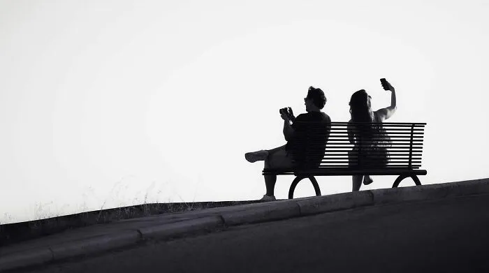 This Photographer Makes Minimalism Look Incredibly Expressive (44 Pics)